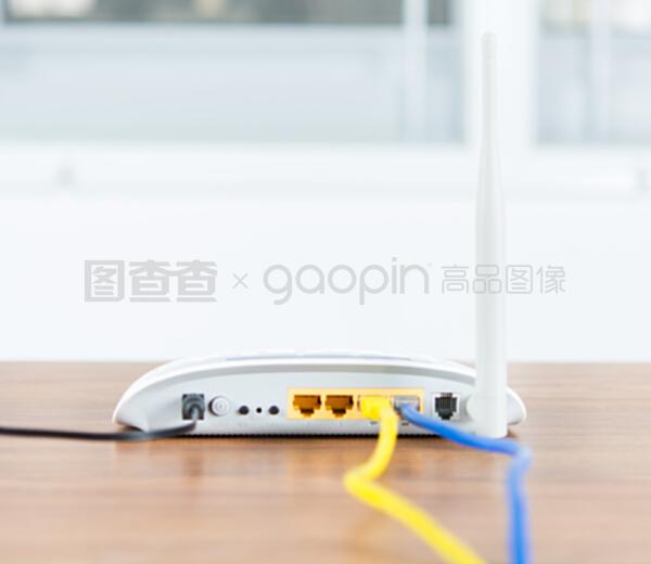 有线与无线调制解调器、路由器及网络枢纽 数码网络交换的核心解析